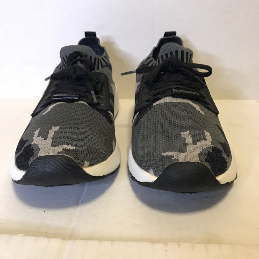 Nautica Slip On Knit Camouflage Sneakers Women Sz 9.5 Great Condition - Picture 5 of 14